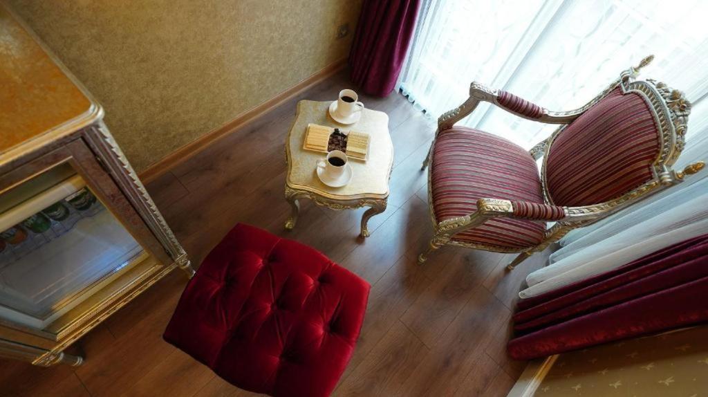 ホテル グリッティ ペラ イスタンブール 部屋 写真